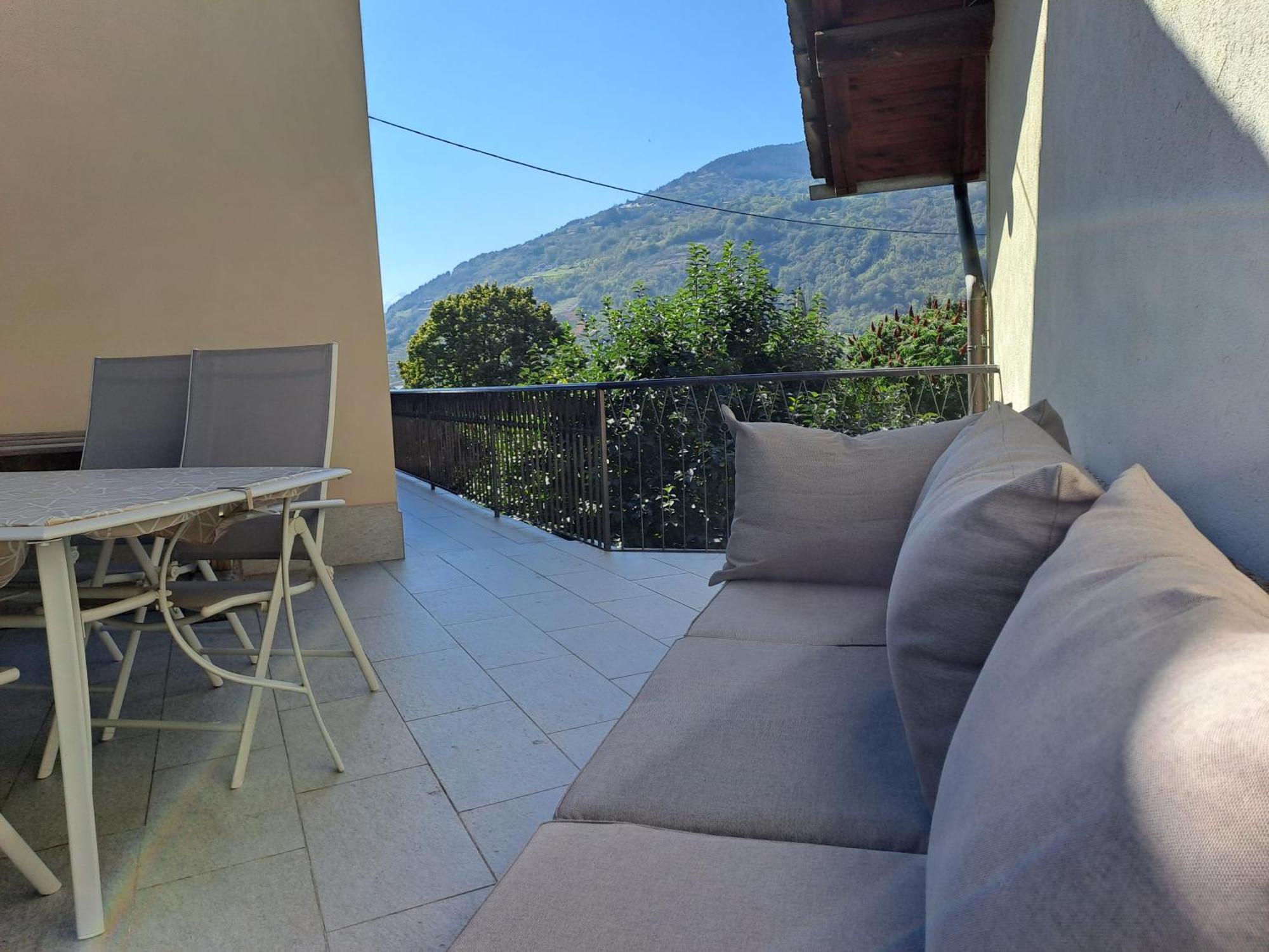 Aosta Stunning Panoramic Views From Modern Two Bedroom Apartment Exterior foto